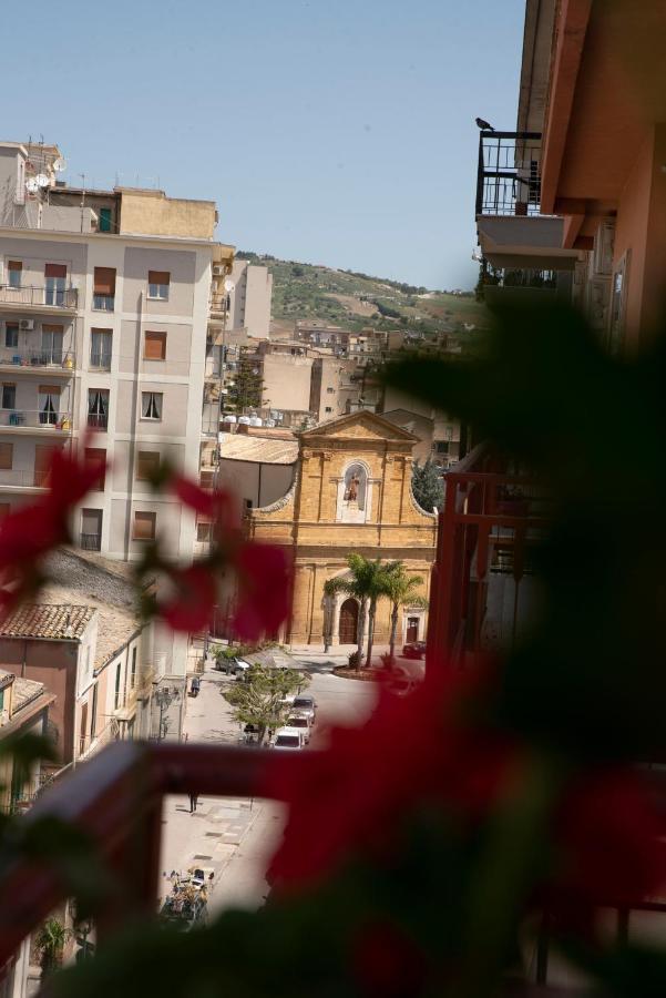 Come A Casa Panoramico E Centralissimo Apartment Canicatti Exterior photo